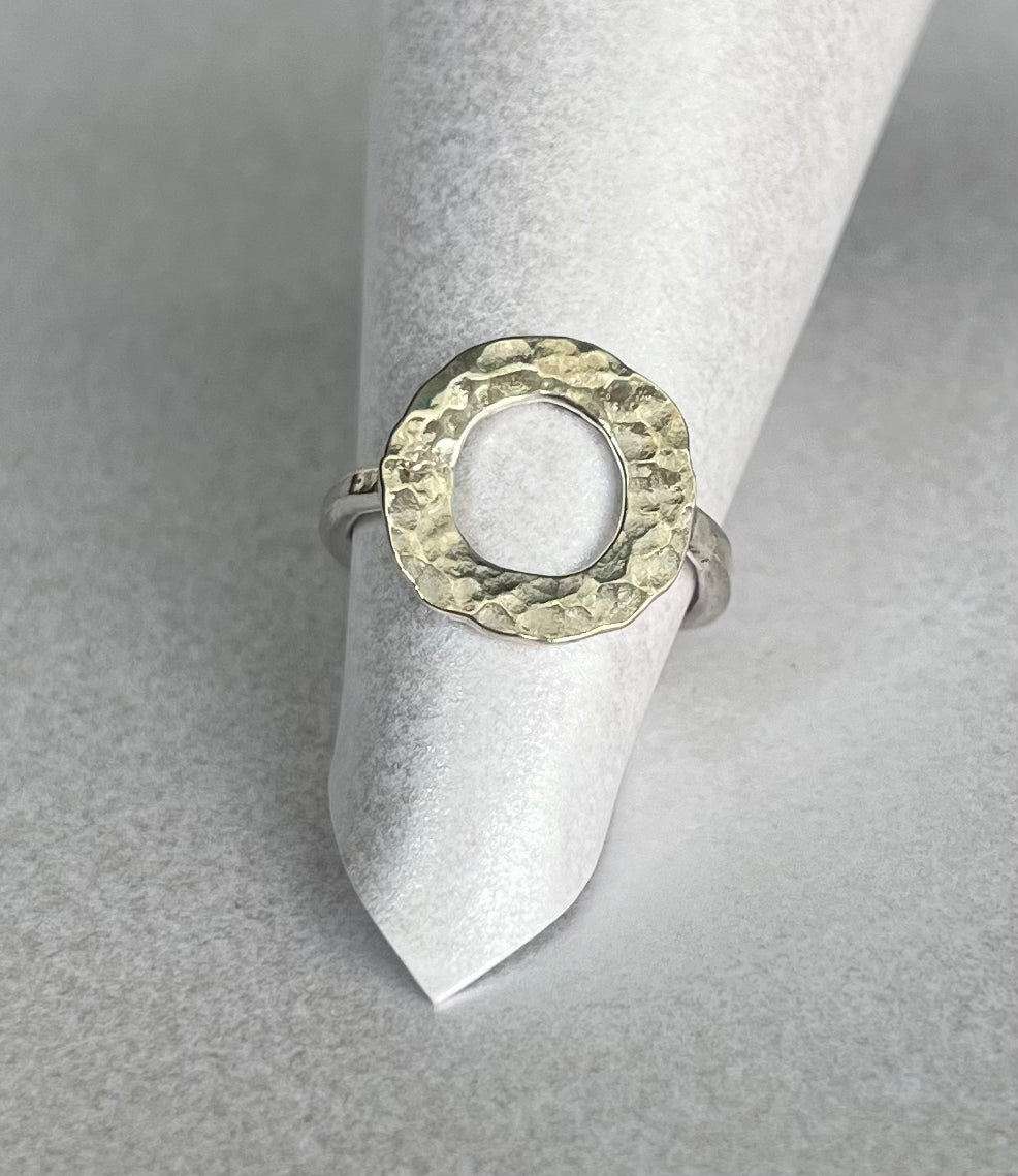 Hammered circle ring